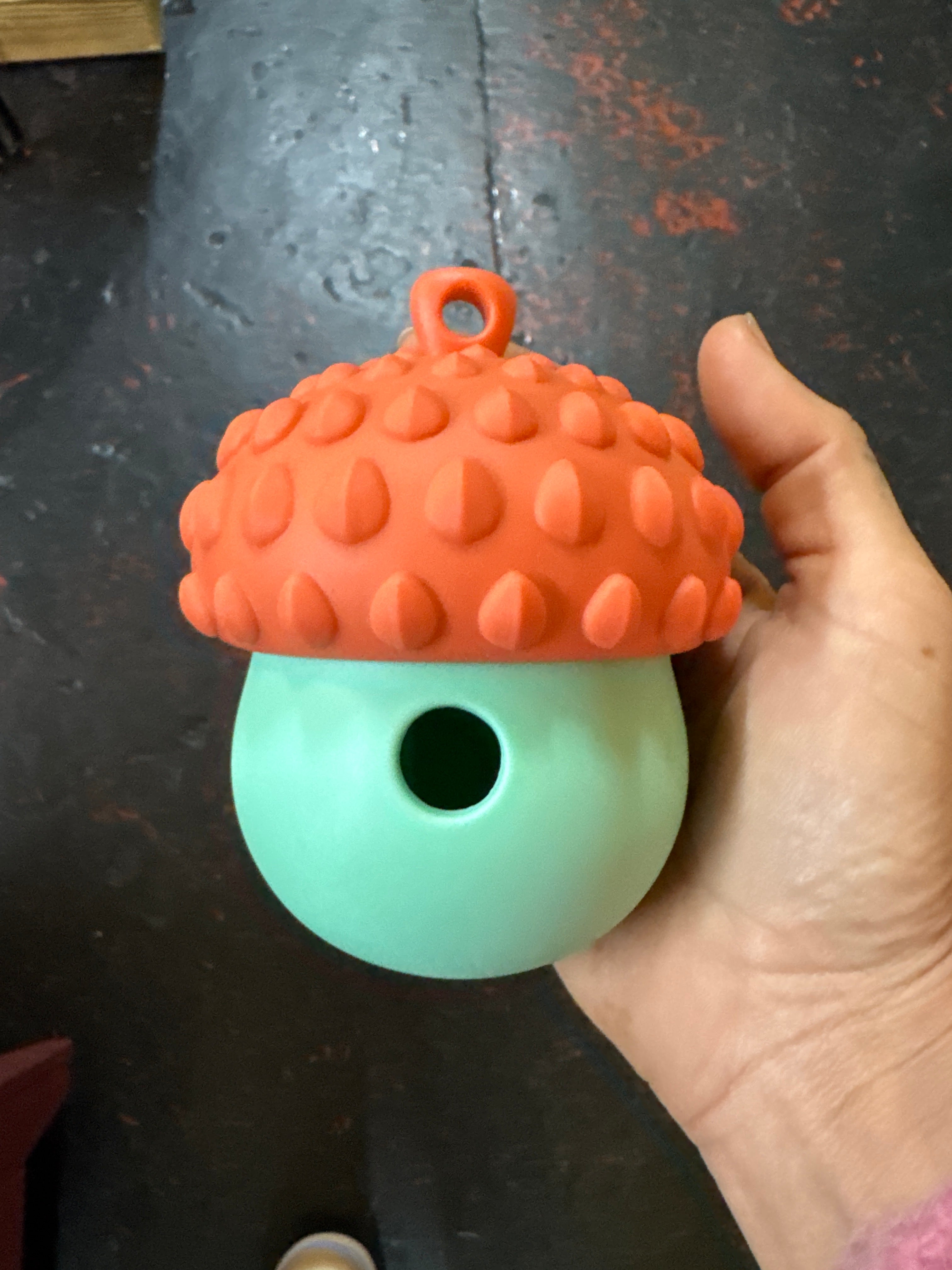 Acorn Treat Dispenser