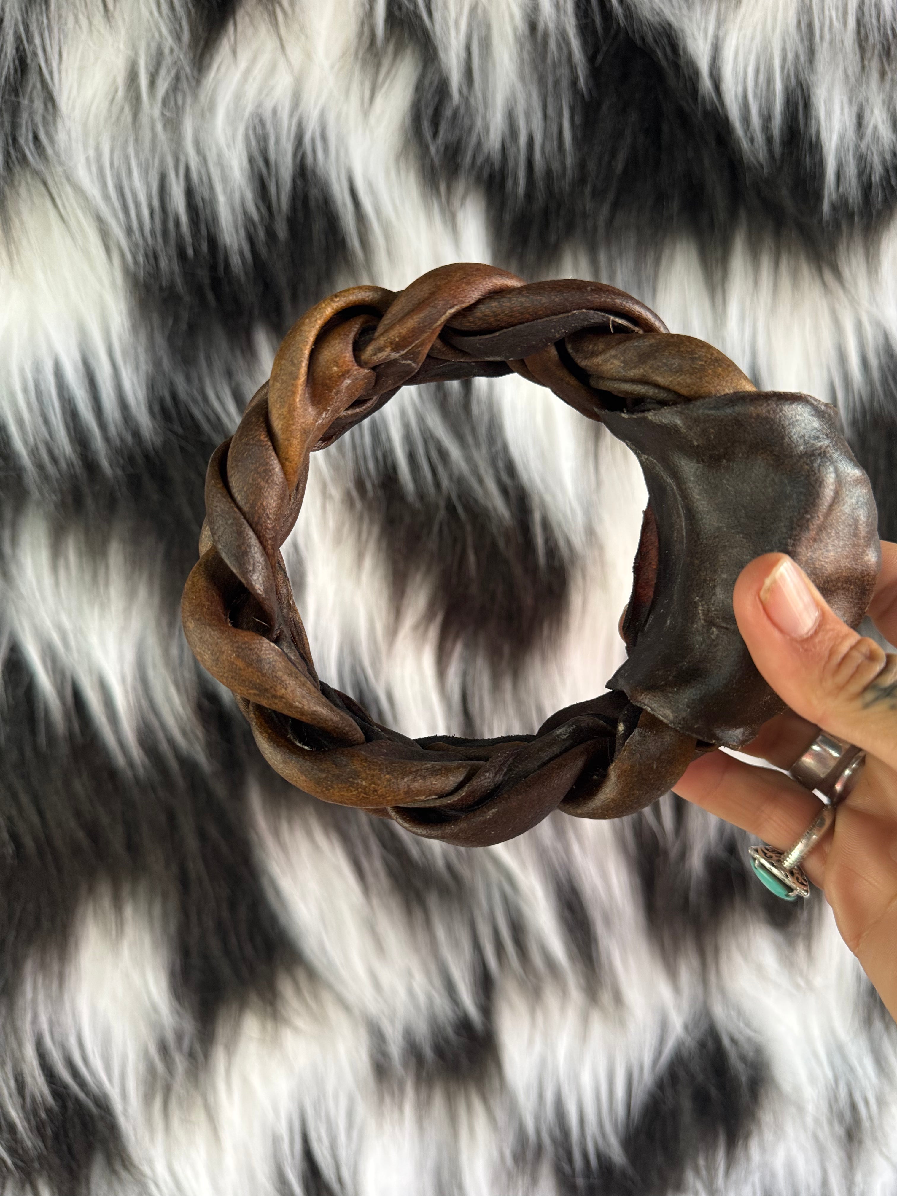 Collagen camel ring